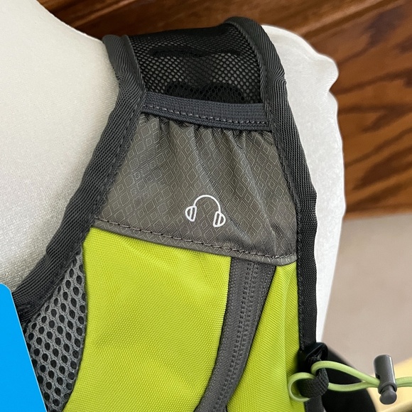Anmeilu Green Gray Lightweight Hydration Backpack NEW - Picture 6 of 16